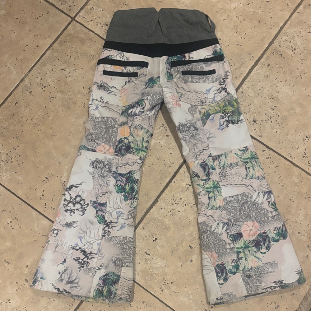 Obermeyer Gray and Green Teen Pants - Picture 4 of 4